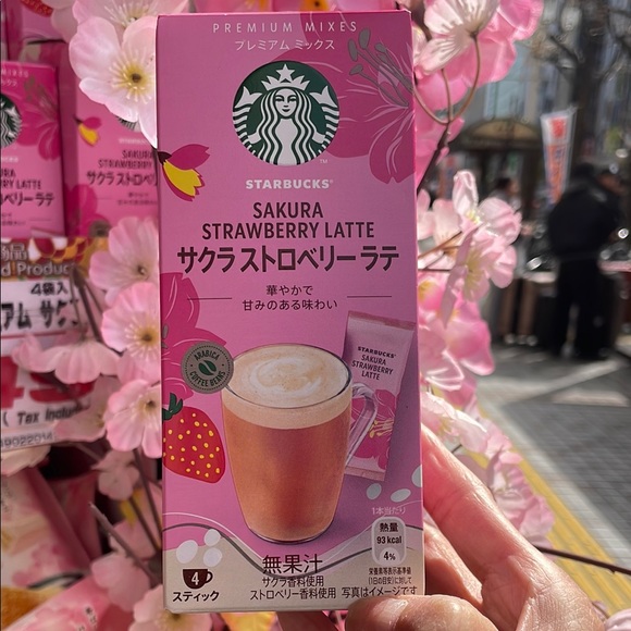 Starbucks Sakura Strawberry Latte from Japan - Picture 1 of 4